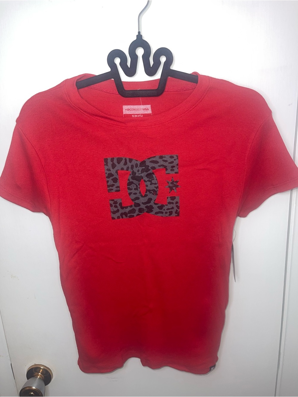 NWT DC Red Short Sleeve Tee with Black Leopard Logo